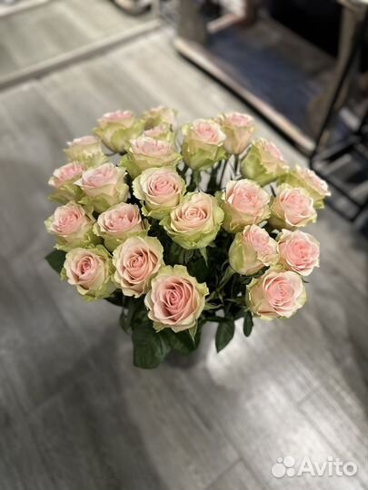 Цветы с доставкой розы