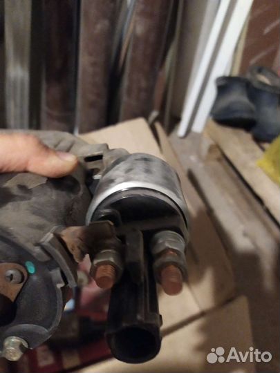 Втягивающее реле стартера