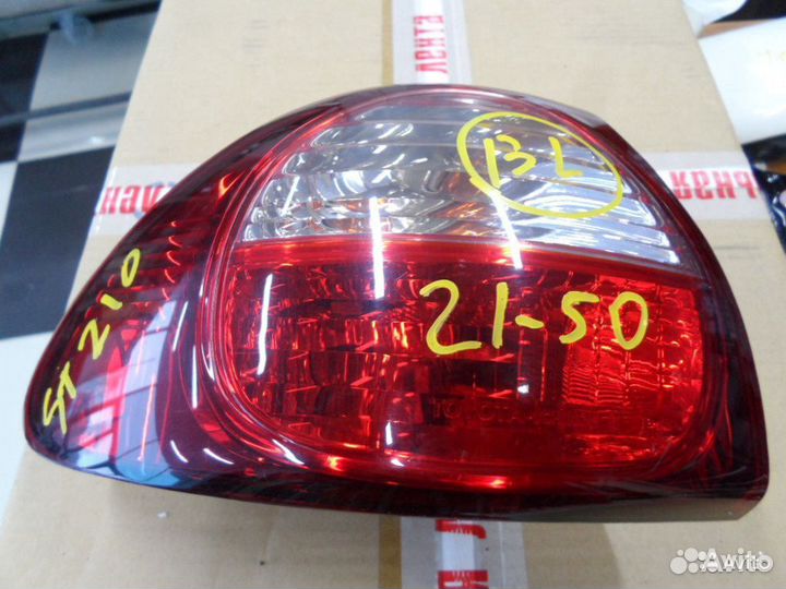 Фонарь левый задний 2150 Toyota Caldina