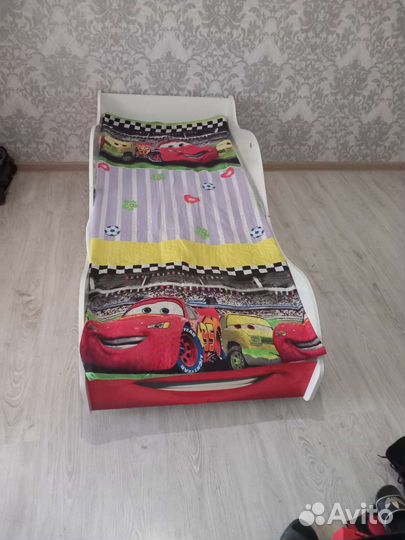 Кровать машинка с матрацем