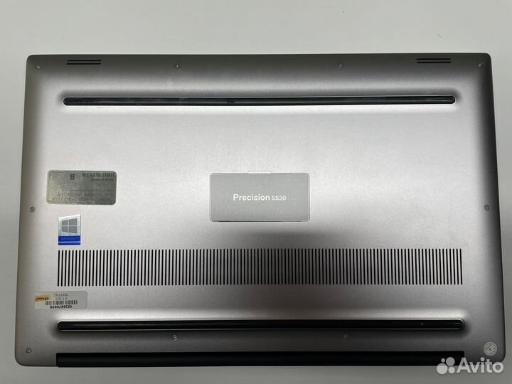 Dell 5520/ i7-7820HQ/ 16+512/ M1200+HD6300/ IPS
