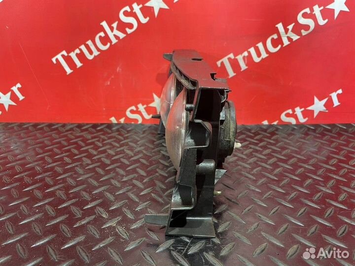 Фара противотуманная правая Daf XF105