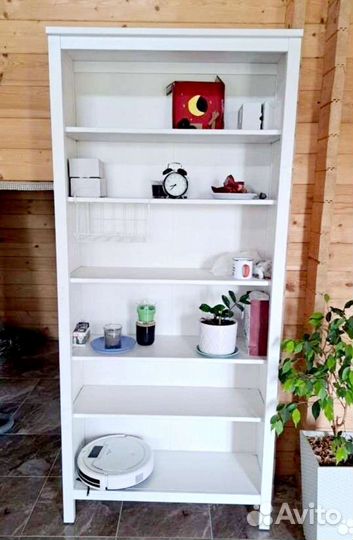 Стеллаж IKEA из дерева хемнэс