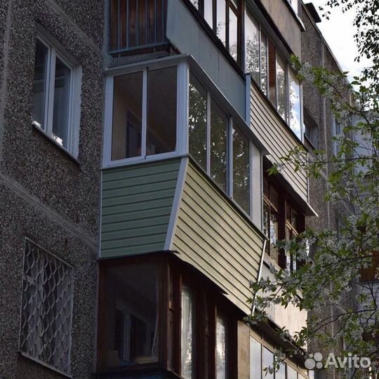 Остекление балконов под ключ