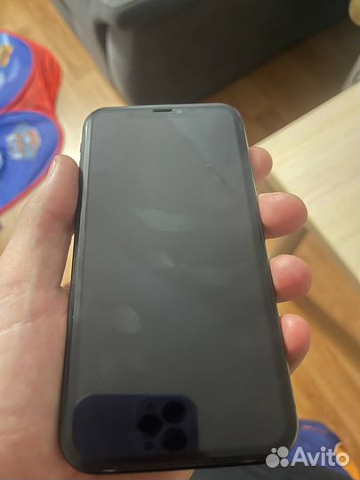 Продам iPhone 11 64г