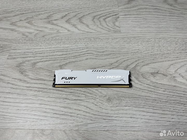 DDR3 4 GB 1600 mhz HyperX Fury для пк Новая
