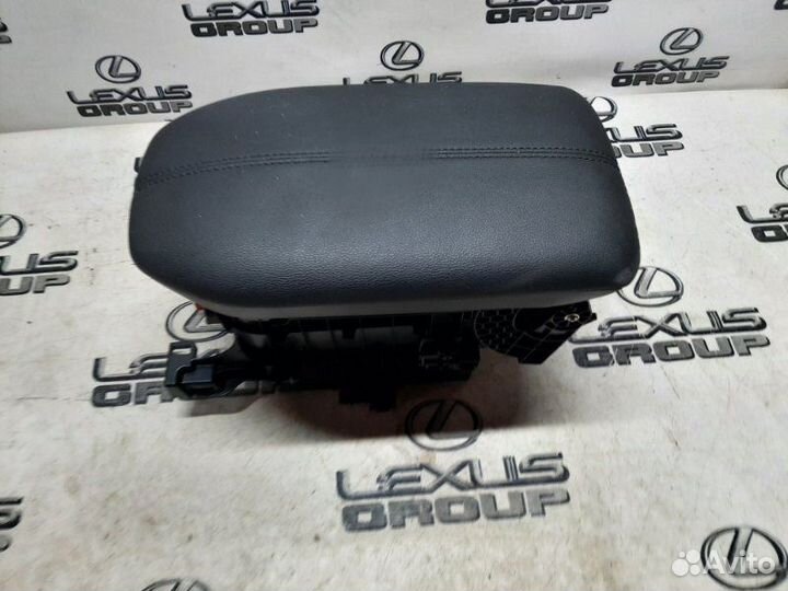 Центральная консоль Toyota Rav4 axah54L A25afxs