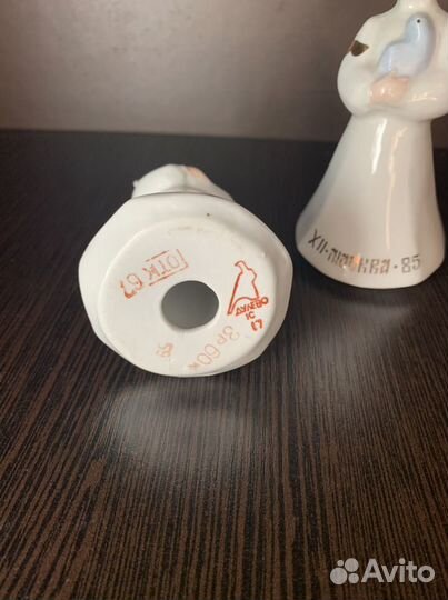 Фарфоровая статуэтка Катюша