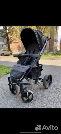 Прогулочная коляска bubago