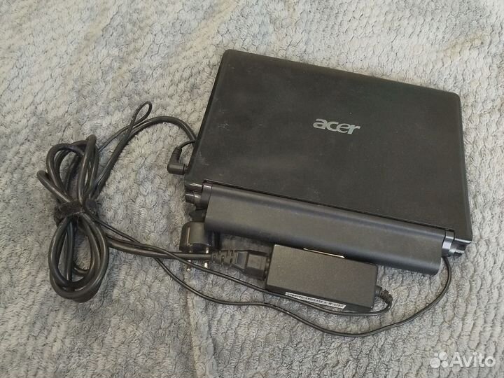 Нетбук Acer aspire one