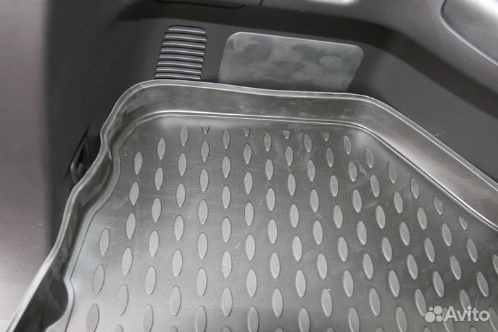 Коврик в багажник на Toyota (Тойота)