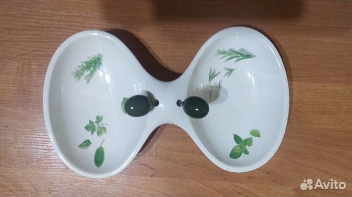 Менажница фарфоровая