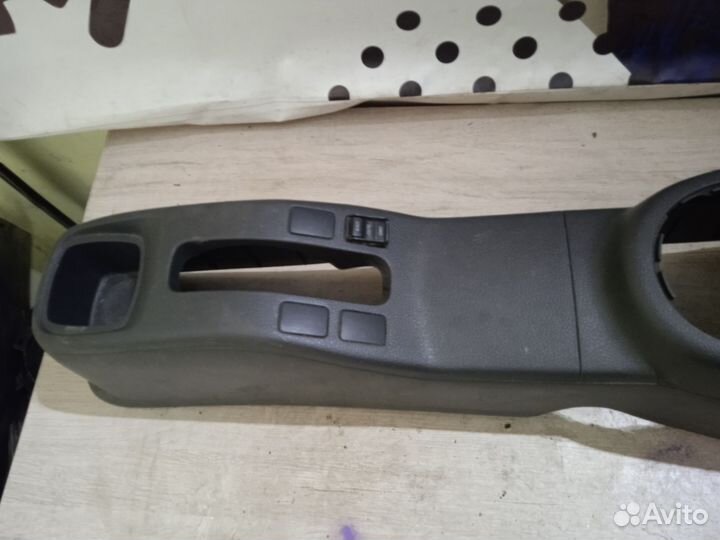 Тоннель салона Сузуки SX4 Suzuki SX4