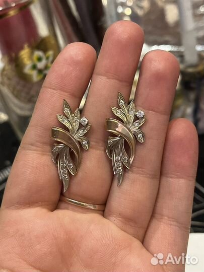 Золотые серьги