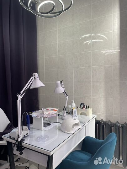 Место мастера маникюра в аренду