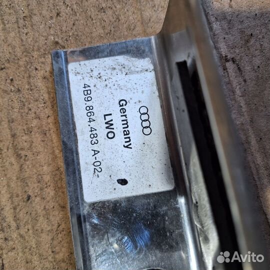 Накладка крышки багажника Audi A6 C5