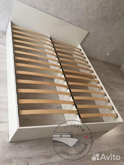 Кровать двухспальная