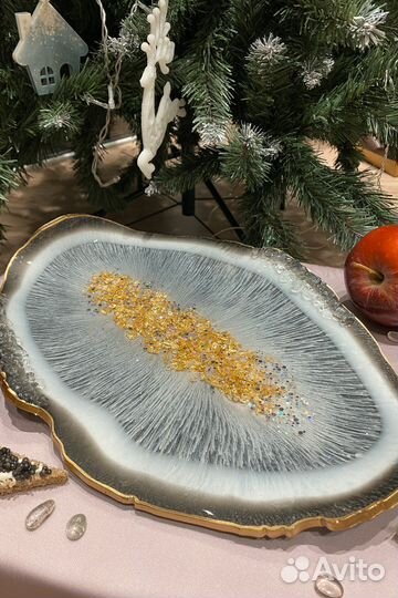 Блюдо из эпоксидной смолы