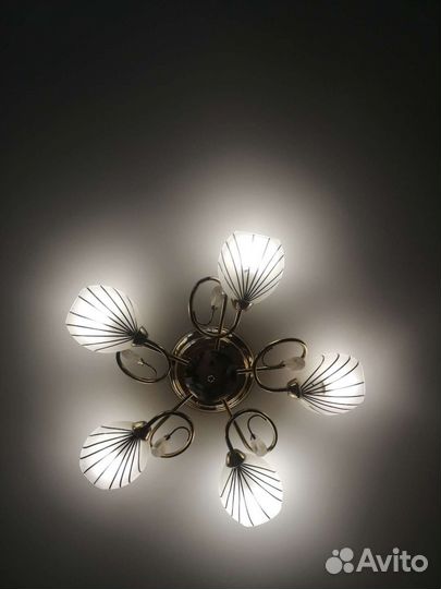 Люстра потолочная бу