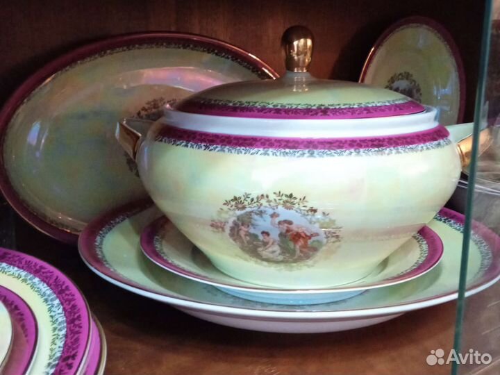 Сервиз столово-чайный на 12 персон