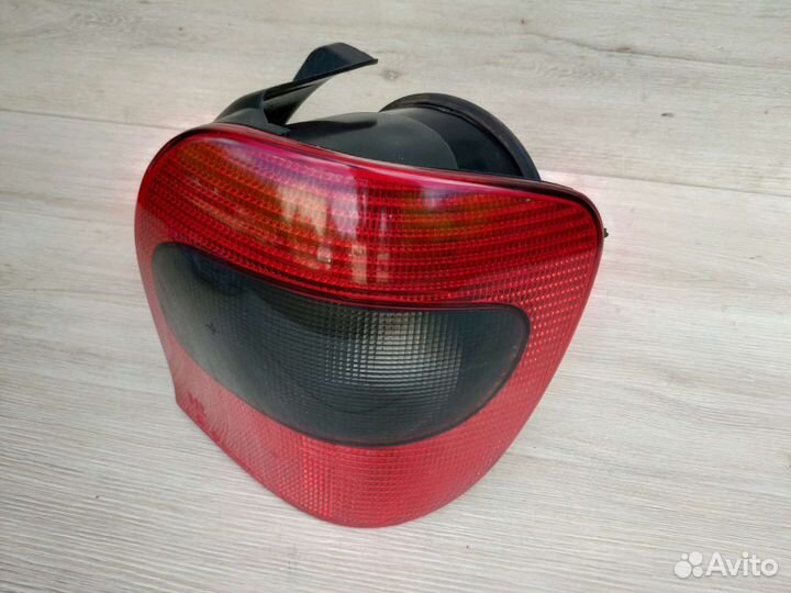 Фонарь задний правый Citroen Xsara Combi универсал