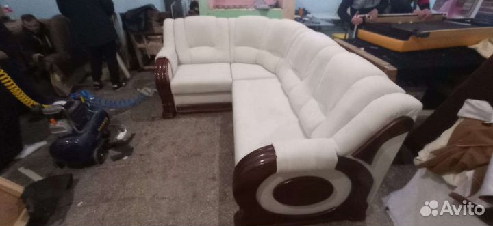 Перетяжка и ремонт мебели