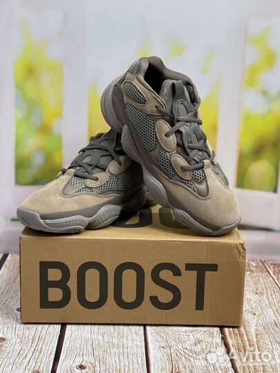 Кроссовки adidas yeezy boost 500