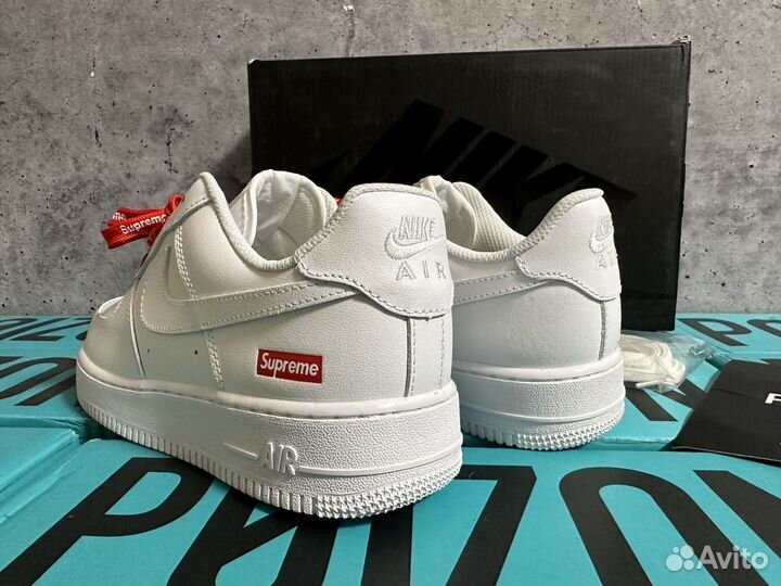 Nike Air Force 1 supreme white