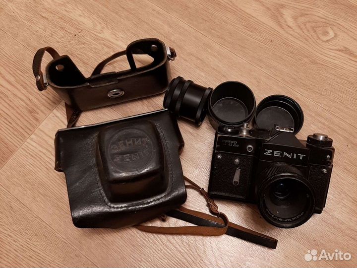 Фотоаппарат Zenit TTL и кожаный чехол
