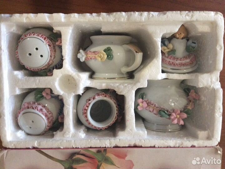 Набор для сервировки стола из фарфора