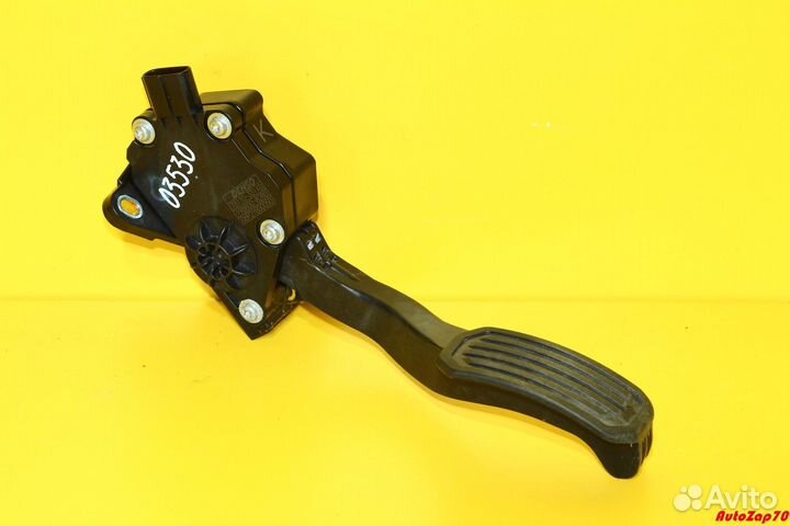 Lexus RX450h Педаль акселератора