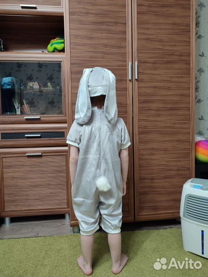 Новогодний костюм зайчика