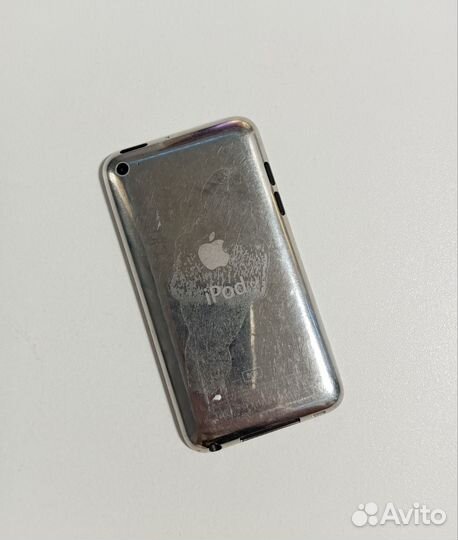 Плеер iPod touch 4