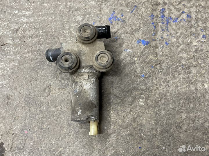 Насос помпа дополнительная Bmw 1 e87. 81