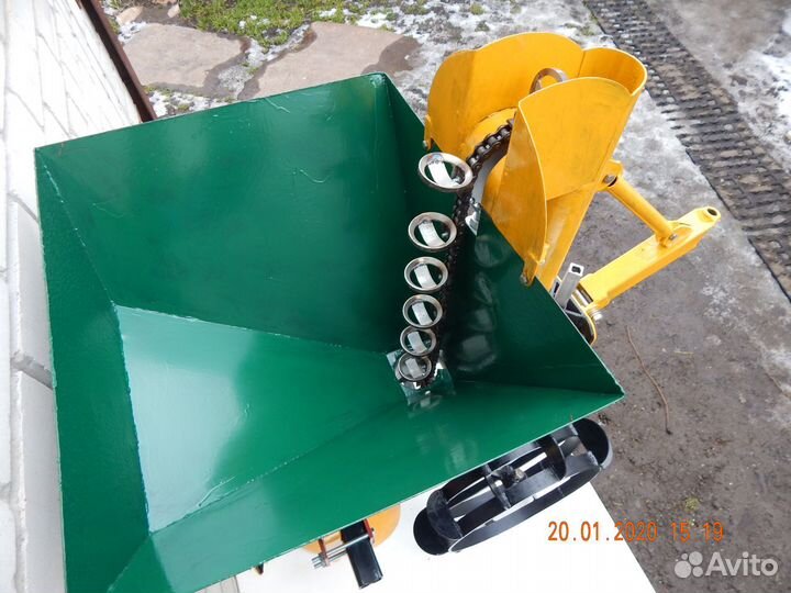 Картофелесажалка для мотоблока