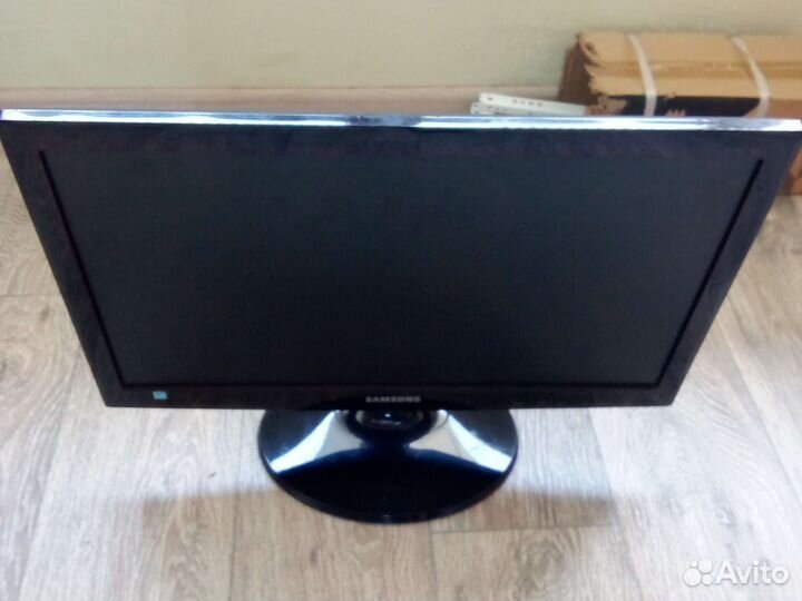 Монитор Samsung