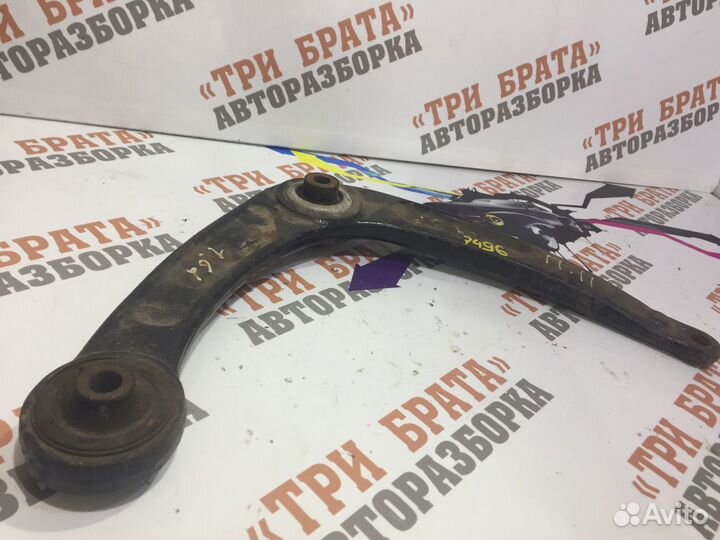 Ситроен С4 Пикассо Рычаг передний правый нижний