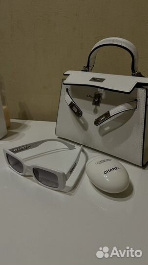 Солнечные очки женские