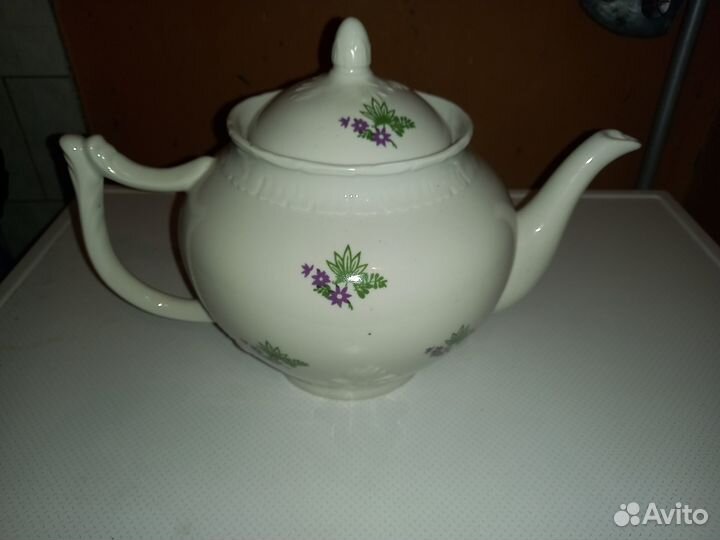 Чайник фарфоровый 2.5 литра СССР большой.Вербилки