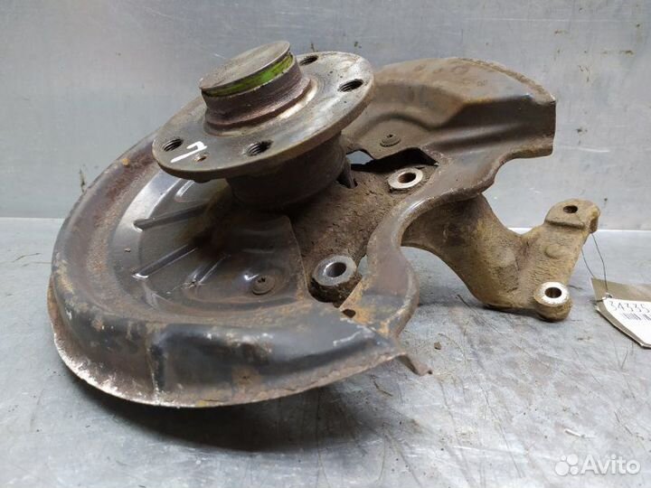 Кулак поворотный задний левый Volkswagen Golf Vi