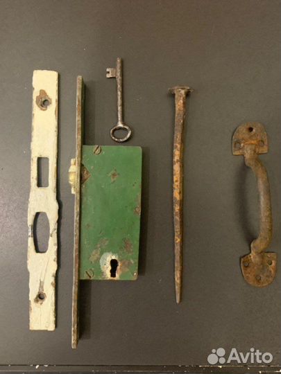 Старинная мебельная фурнитура