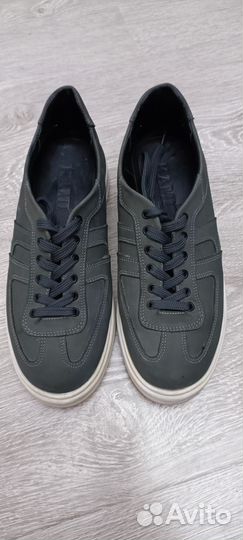 Кроссовки 39 р