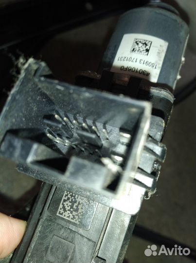 Мотор стеклоподъемника переднего правого Поло седа