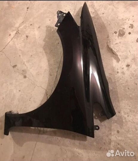 Крыло переднее левое Honda civic 4d