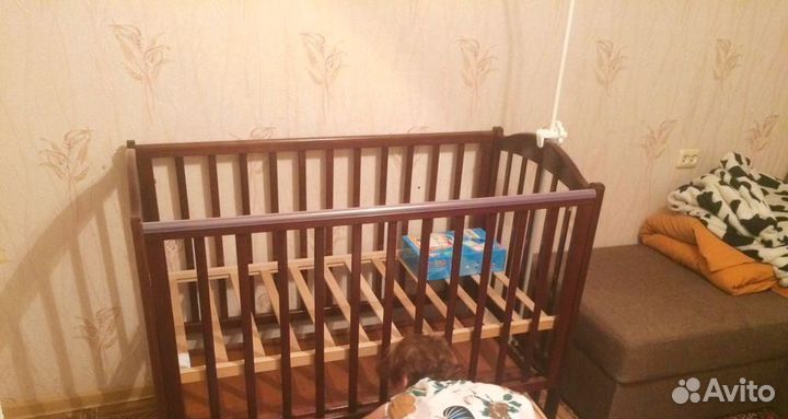 Кроватка детская с поперечным маятником Лель