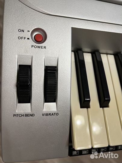 Синтезатор supra SKB 611