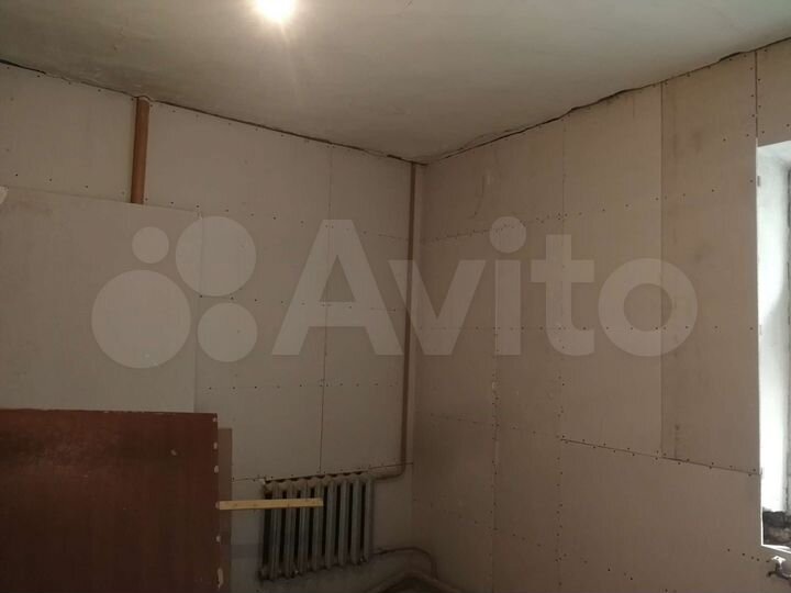 2-к. квартира, 61 м², 1/2 эт.