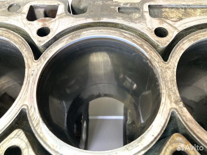 Блок двс Mitsubishi 1,8 4B10