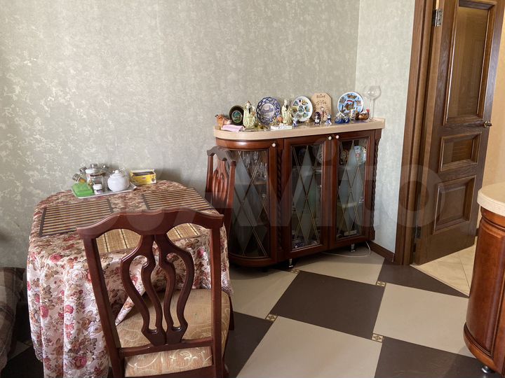 3-к. квартира, 94 м², 13/25 эт.