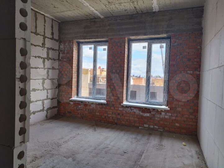 2-к. квартира, 79,3 м², 1/5 эт.